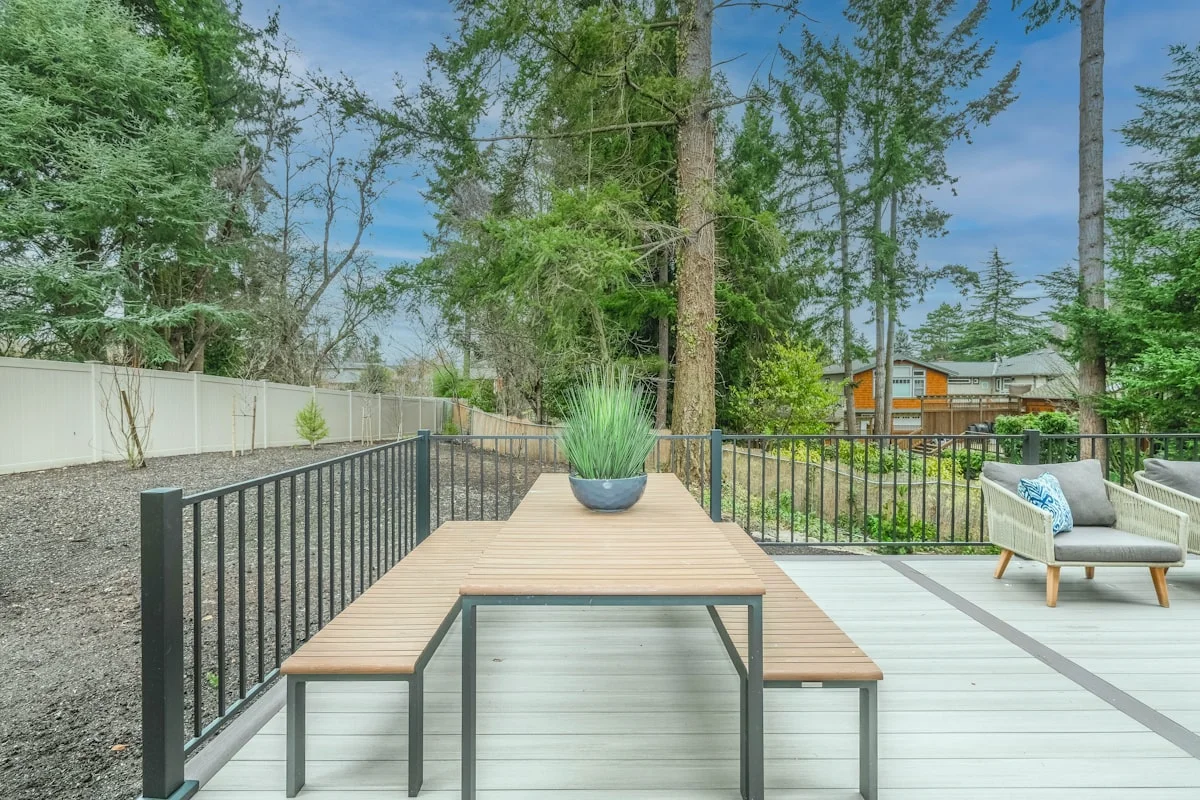 Atlanta deck with outdoor furniture and entertainment area